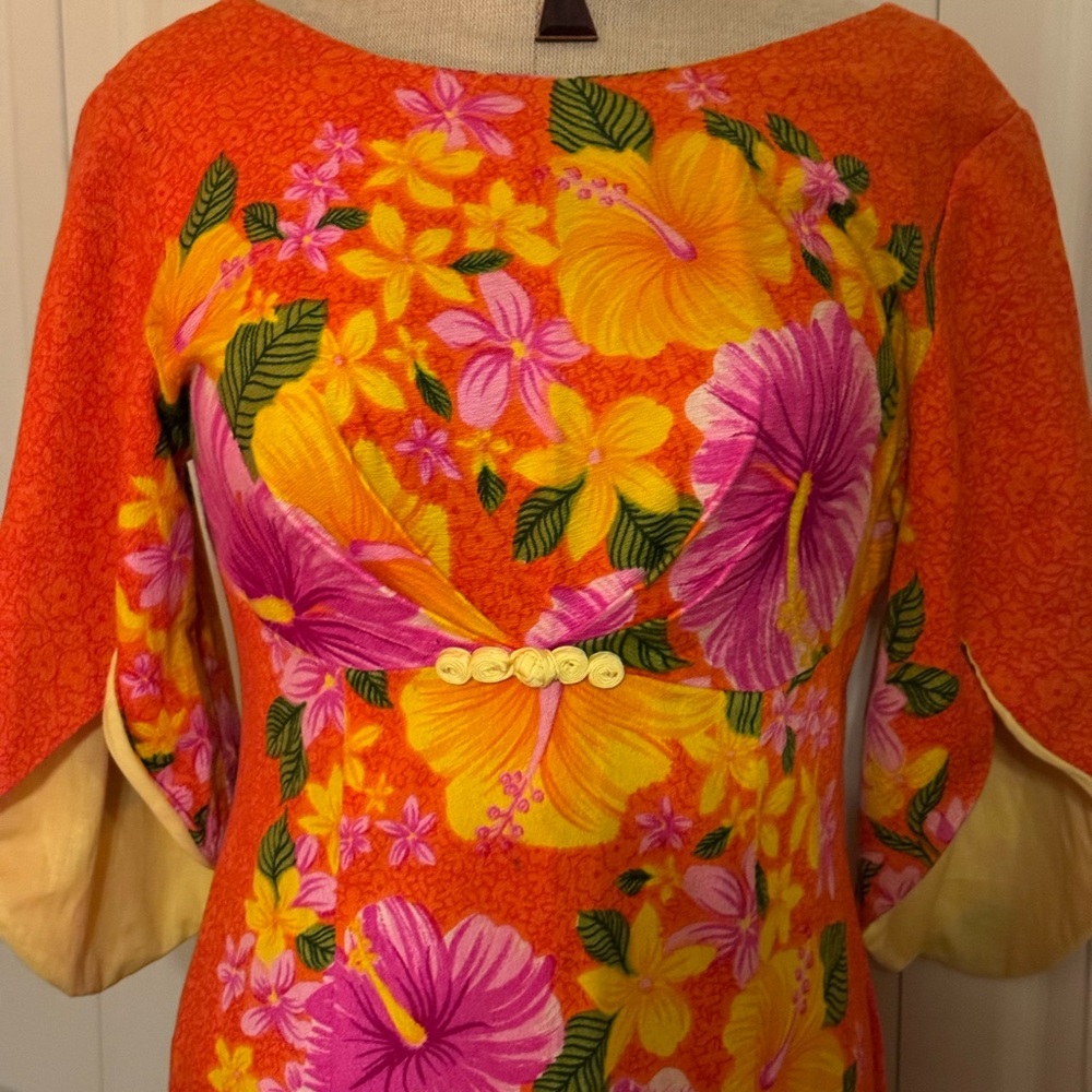 True Vintage 1960-1970’s Barkcloth Hawaiian Dress Sears Hawaii SOLD $120